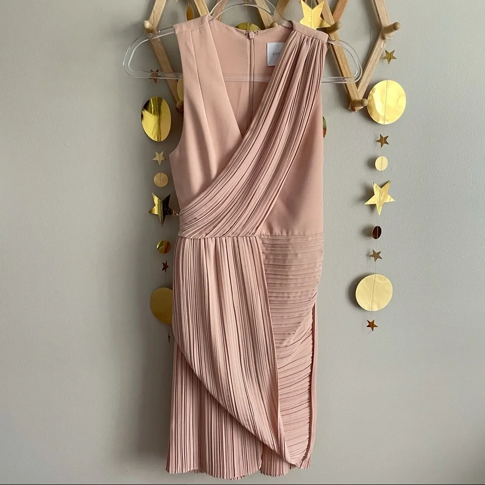 Dion Lee Wrap Effect Plisse crepe nude dress - Picture 3 of 9